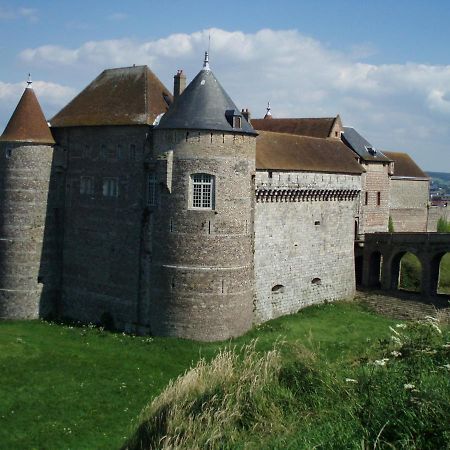 Gite Du Port Dieppe Bagian luar foto